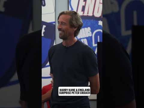 Peter Crouch was welcomed with a heartwarming gift when he met with the England squad