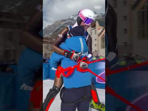 The teamwork continues even after the event is finished! #Olympics  #MilanoCortina2026