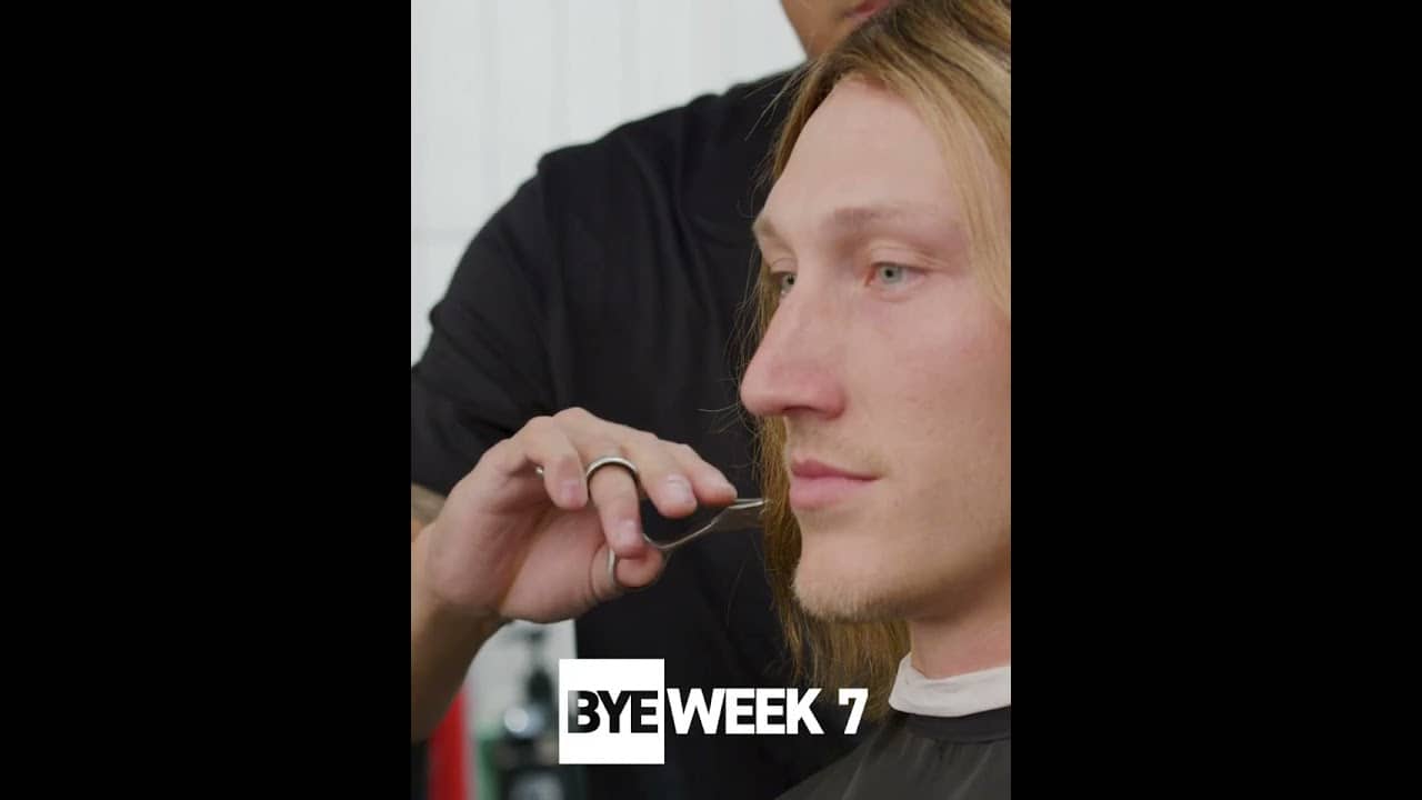 The Jags gave Trevor Lawrence a haircut for their schedule release 😭 (via @jaguars/X)