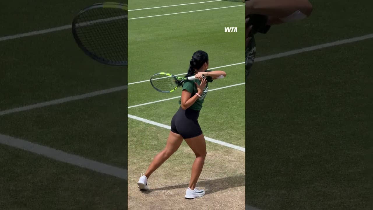 Sunday practice vibes 💚 #WTA #Wimbledon #AlexEala