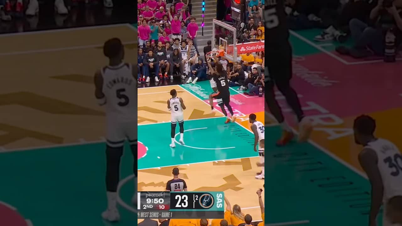 THROW. IT. DOWN. STEPH.😤 #StephonCastle #spurs  #nba