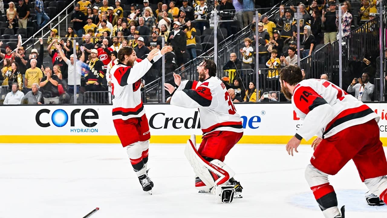 Bussi SHUTS OUT Vegas to close out Stanley Cup