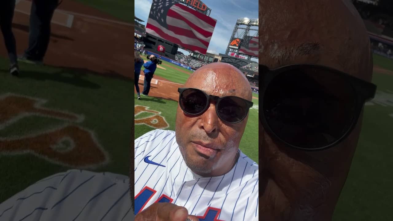 J.R. Martinez is ready to throw out our Memorial Day first pitch 🇺🇸 #mets #usa