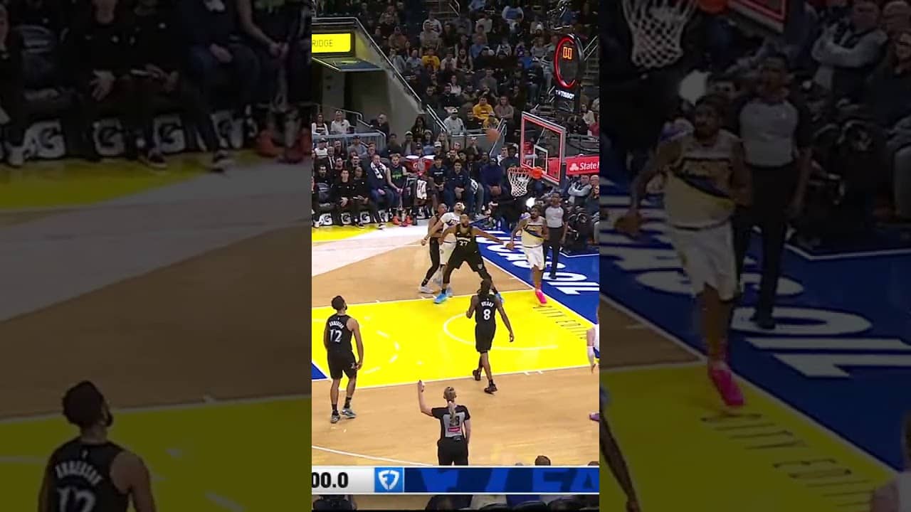 Great Ball Movement Leads to Kam Jones Beating the First Quarter Buzzer 🚨