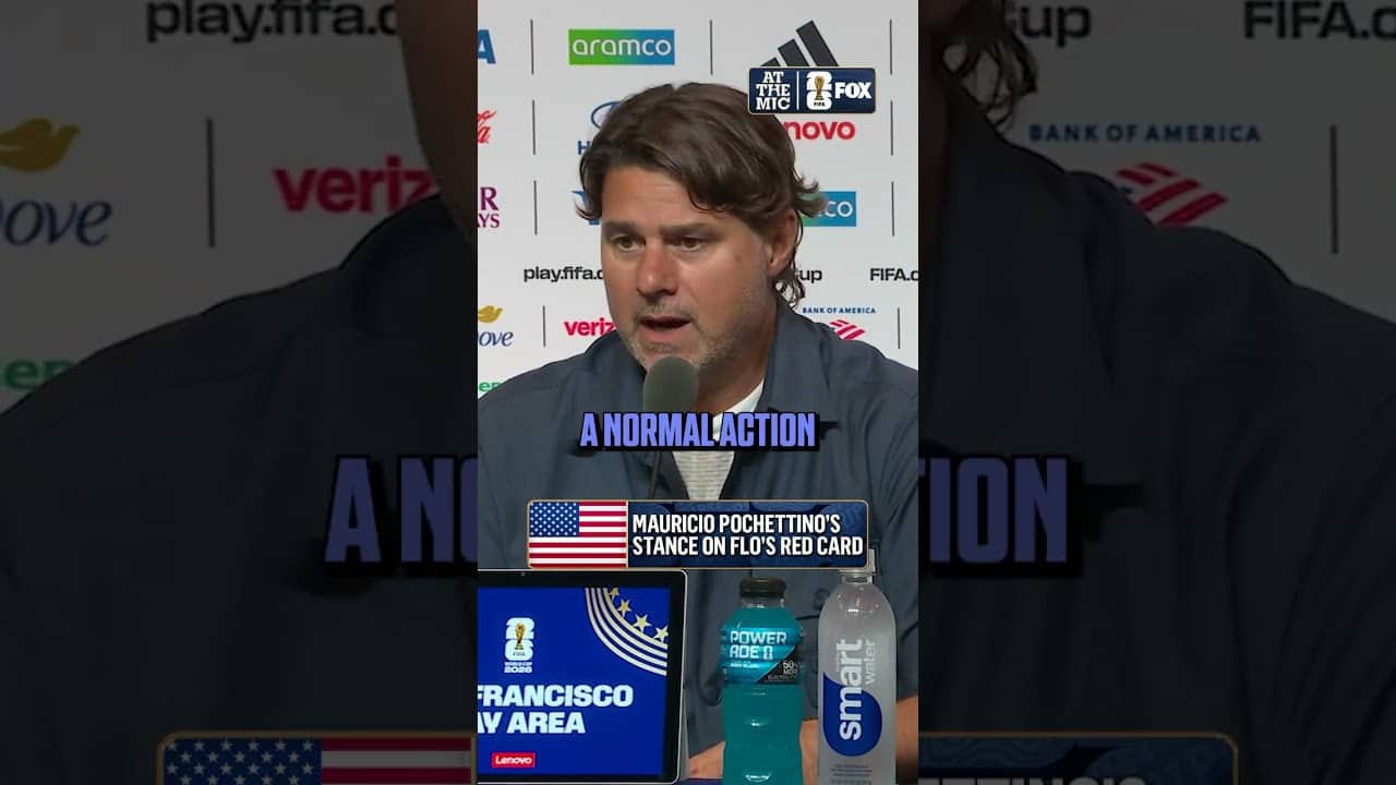 Mauricio Pochettino didn't agree with the red card that was given to Flo Balogun