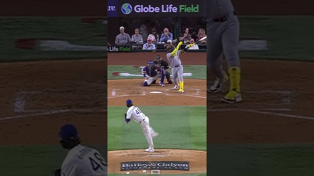 Jacob deGrom reaches 10 Ks for the first time this season 😮‍💨