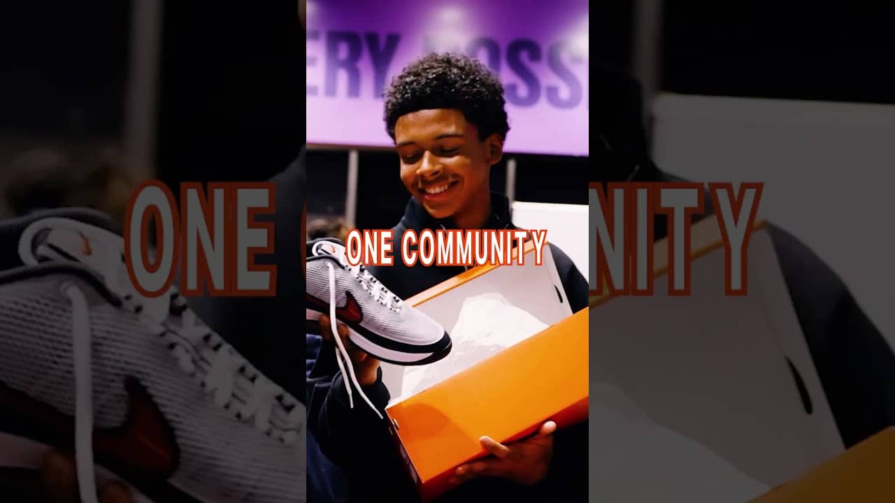 Making wholesome memories throughout The Valley. Every player, all in 💜🧡 #shorts | Phoenix Suns