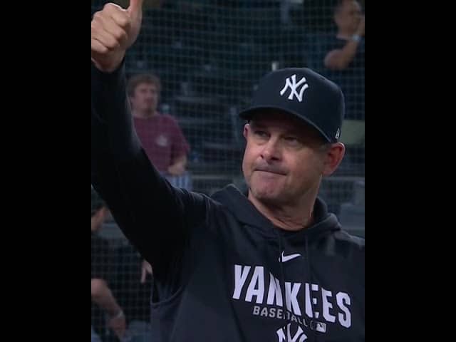 Aaron Boone after every home game 🫶