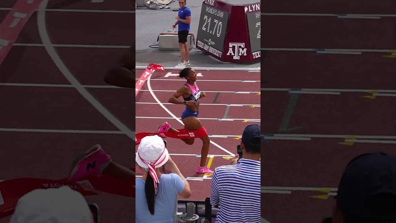 The world lead belongs to Gabby Thomas again 🌍✨ 21.70 to win! #usatf #track #200m #race