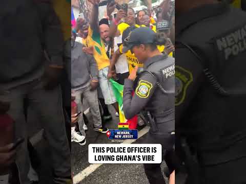 The police officer was putting on ELITE dance moves 🇬🇭