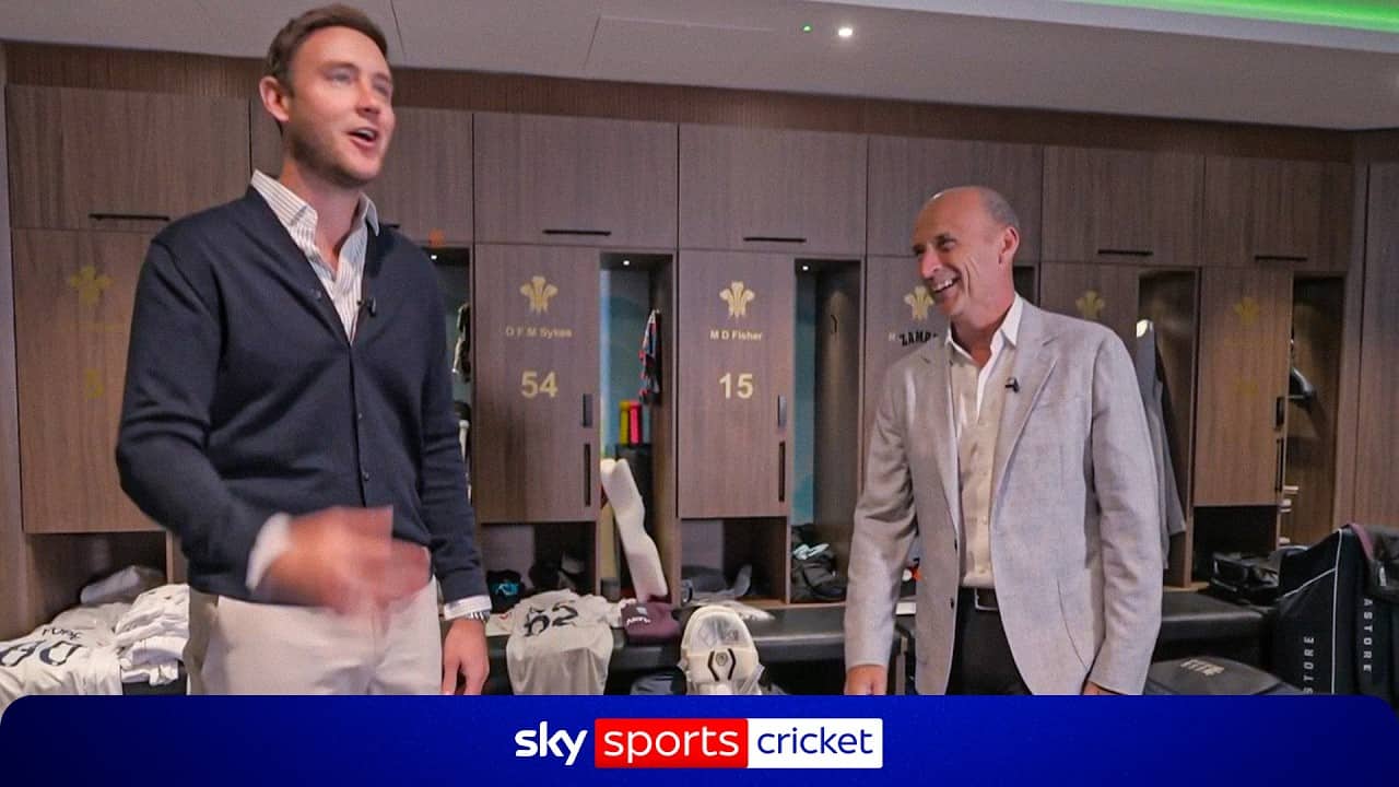 INSIDE LOOK at England's dressing room at The Oval with Broad and Hussain 👀