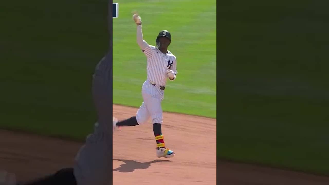 Jazz Chisholm Jr. switched to Aaron Judge’s bat and HOMERED for Yankees 💥