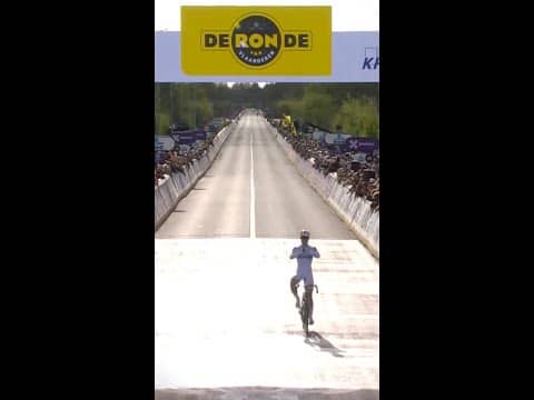 DEMI VOLLERING WINS THE HER FIRST RONDE VAN VLAANDEREN 🏆🙌