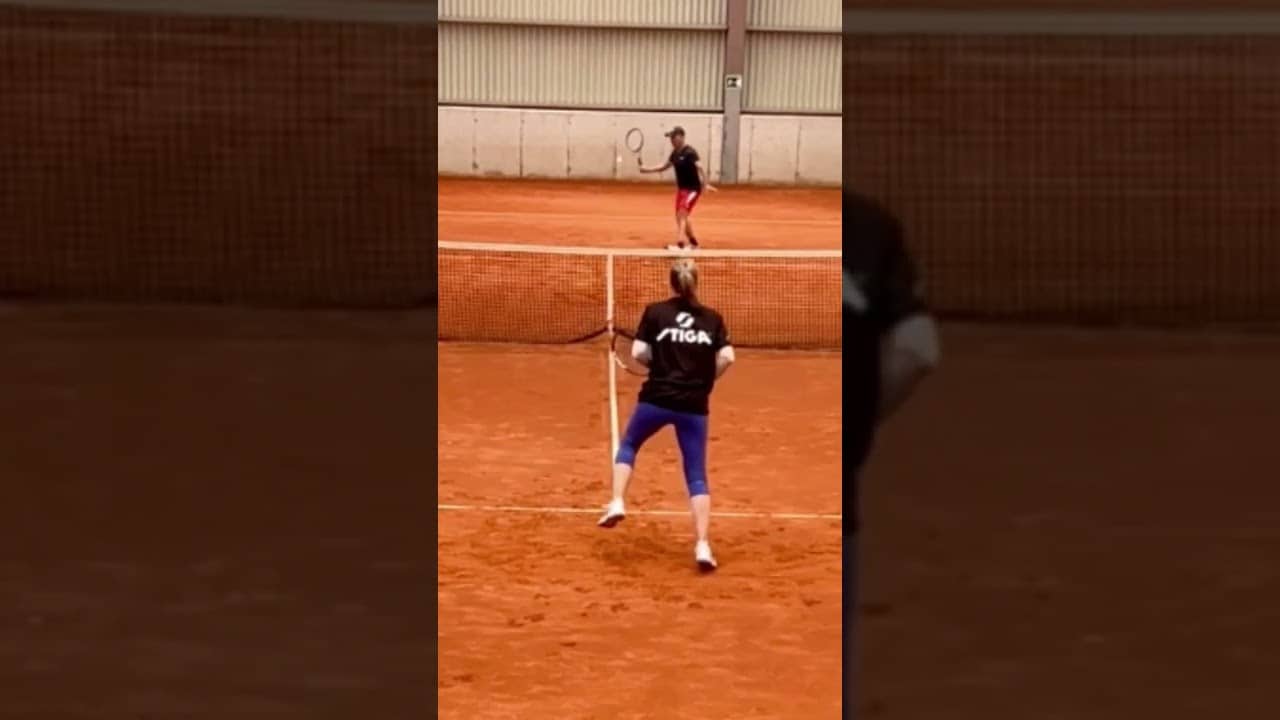 Approach and volley in short court #tennis