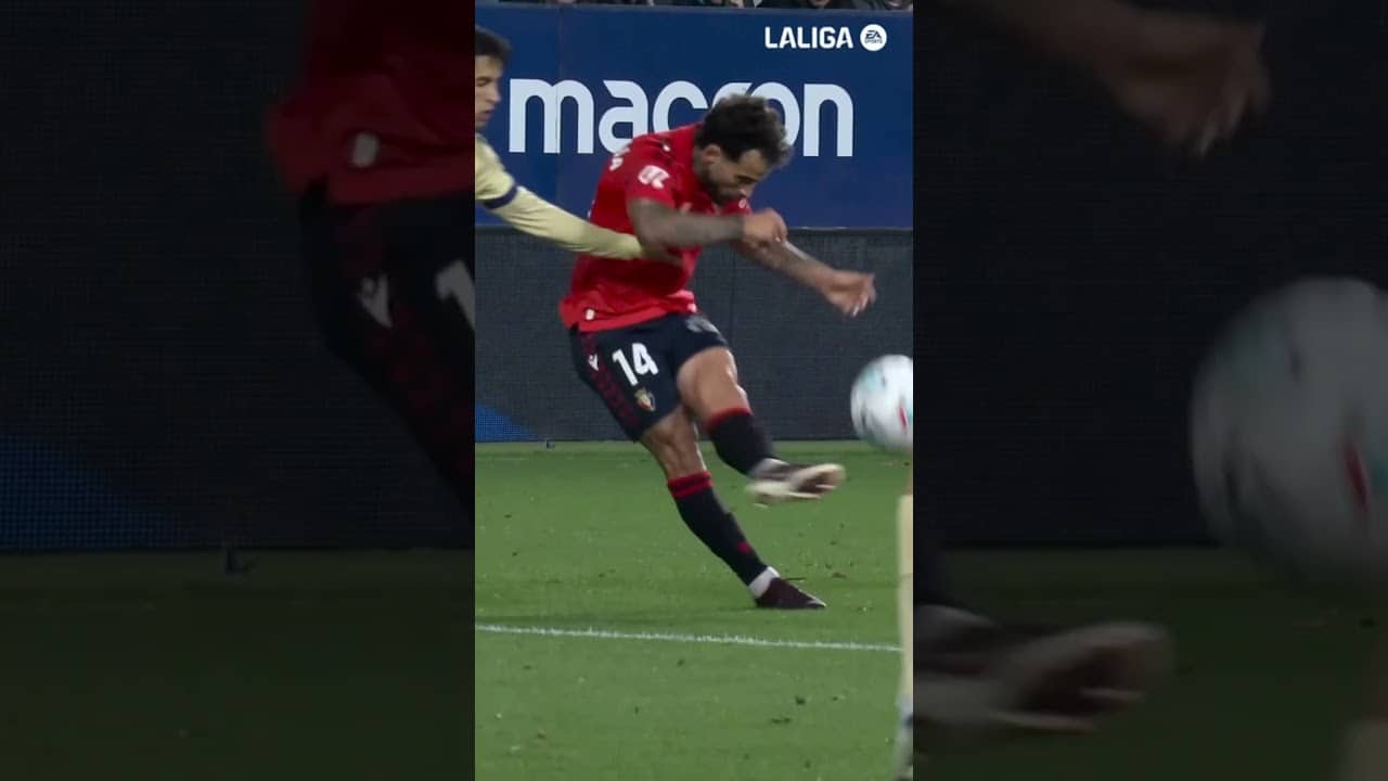 Not this way 🙅🏻‍♂️ #LaLigaHighlights #shorts #fcbarcelona #joangarcia
