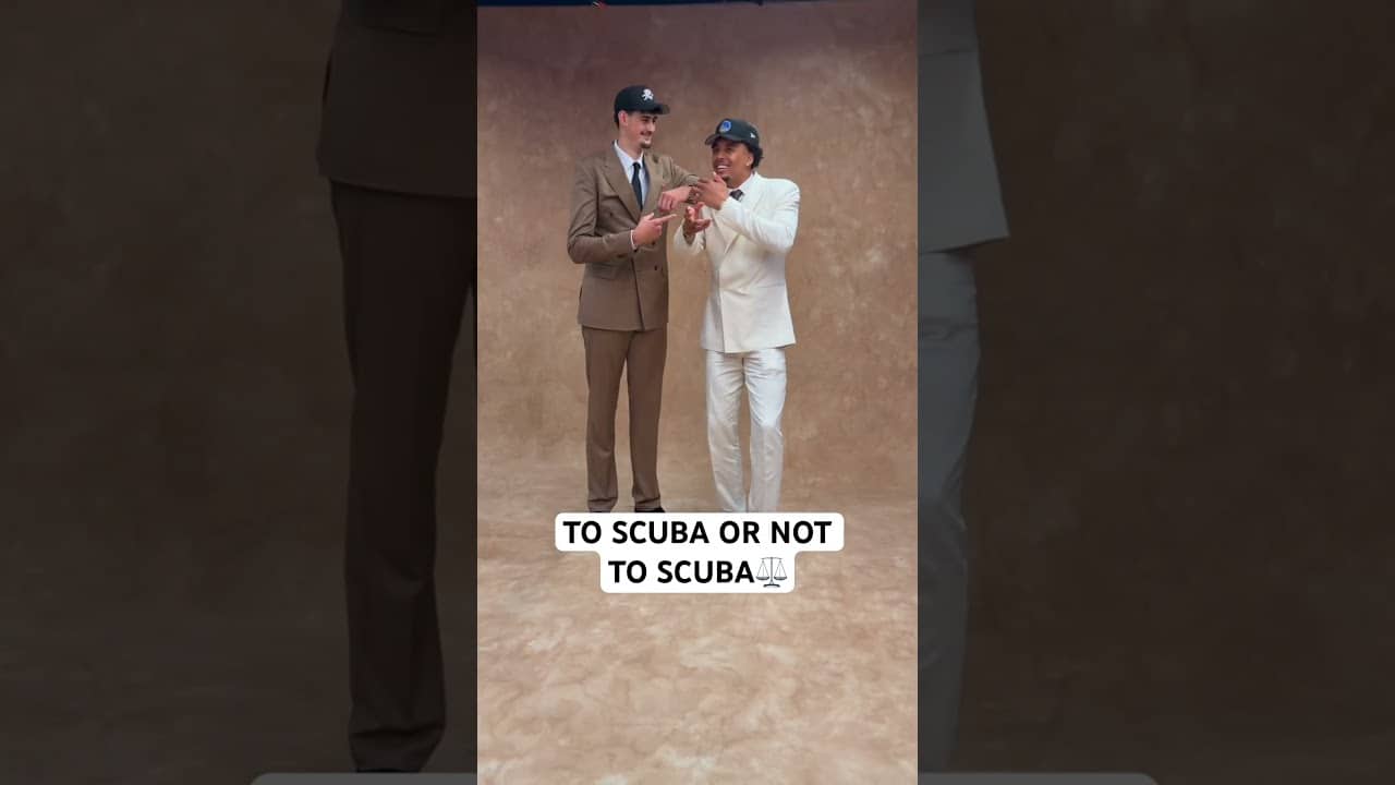 Yaxel Lendeborg could not convince Aday Mara to do the Scuba Dance