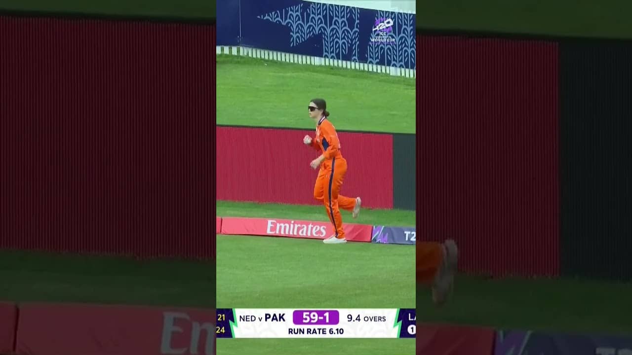 A flick of the wrists, a flash of timing, and a boundary for Gull Feroza and Pakistan 🤩 #T20WorldCup