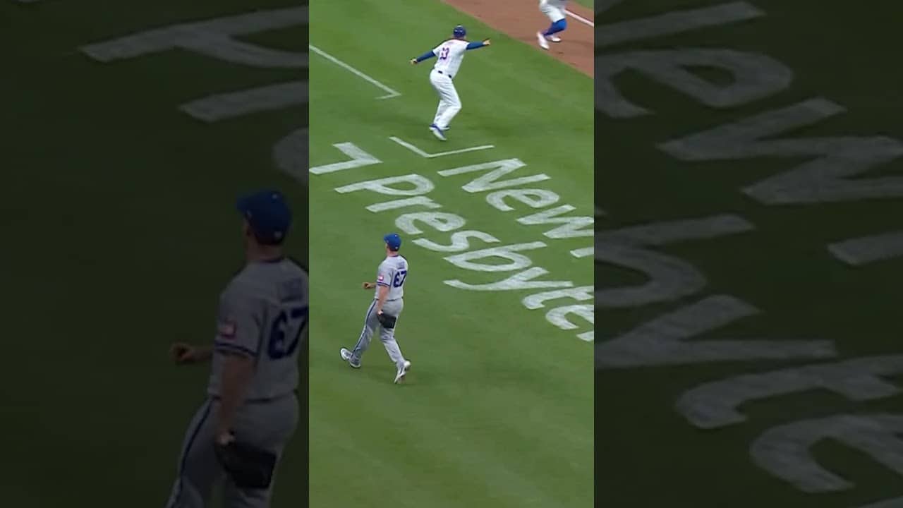 CARSON BENGE LITTLE LEAGUE HOME RUN! 🤯