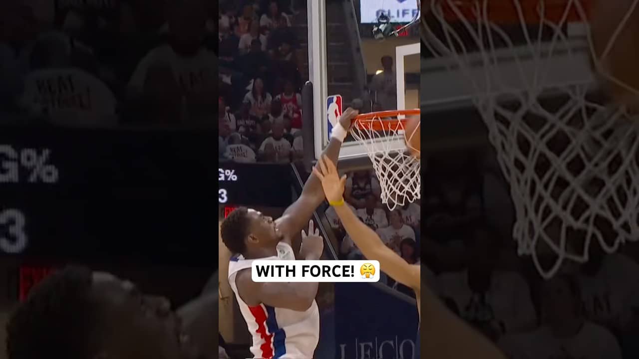 Jalen Duren is mad at the rim 😤