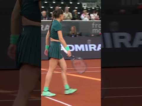 Sorana Cirstea giving us a treat on her birthday 👀 #wta #tennis #linz #hotshot