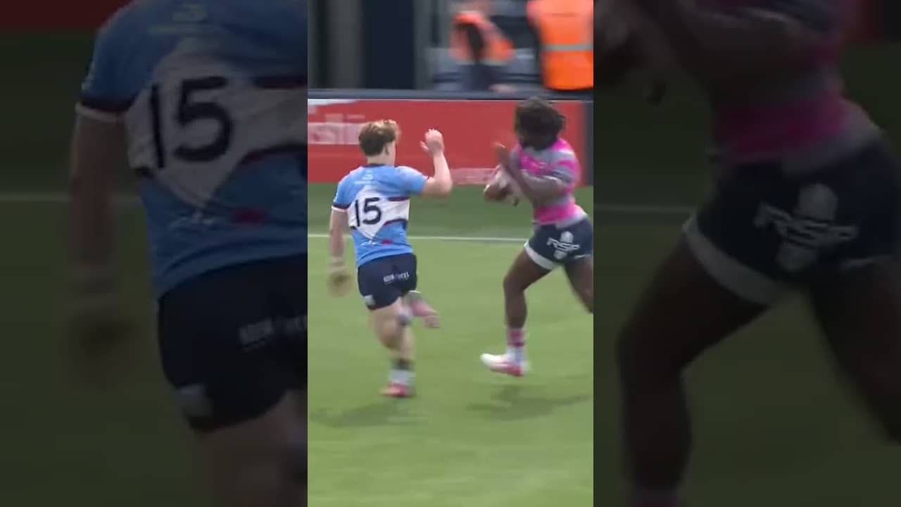 Olney RFC break through the defensive line and run in to score 🔥