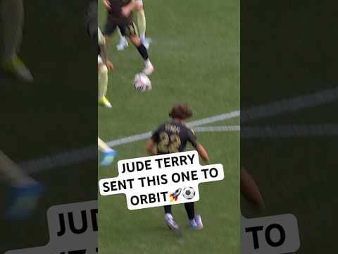 17-Year-Old Jude Terry SENDS IT RIGHT TO THE NET🚀‼️🎯