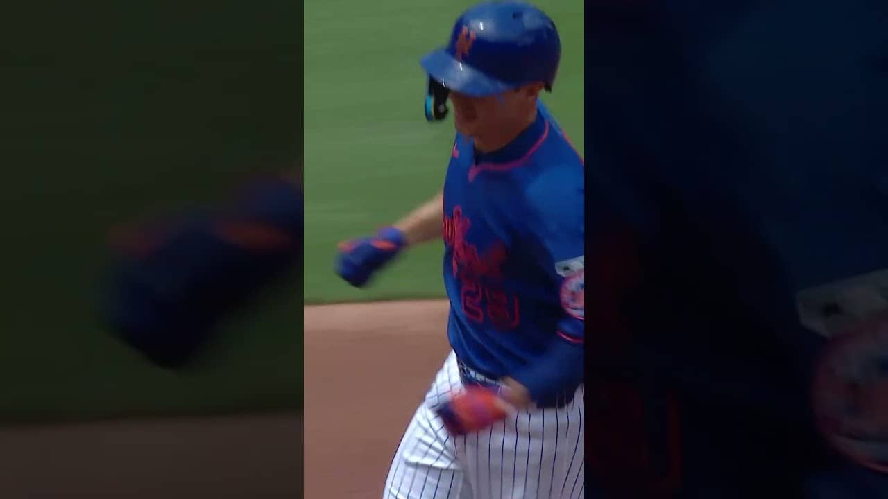 Jared Young homers in the 1st! 😤
