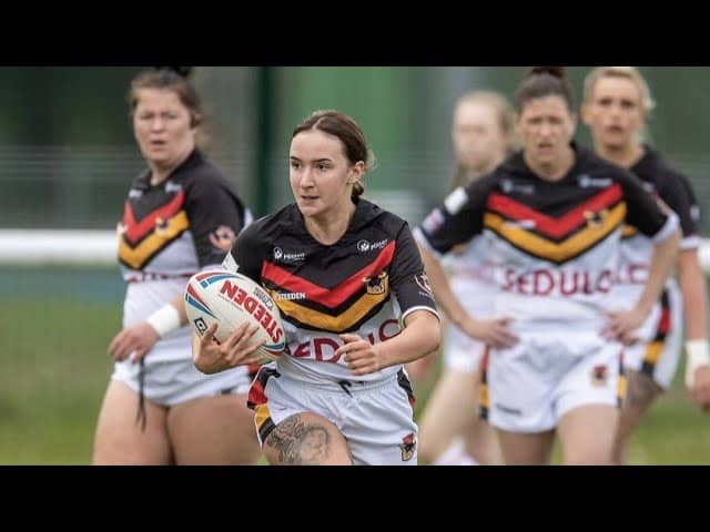 Hannah Donald's try for Bradford Bull's against Wakefield Trinity