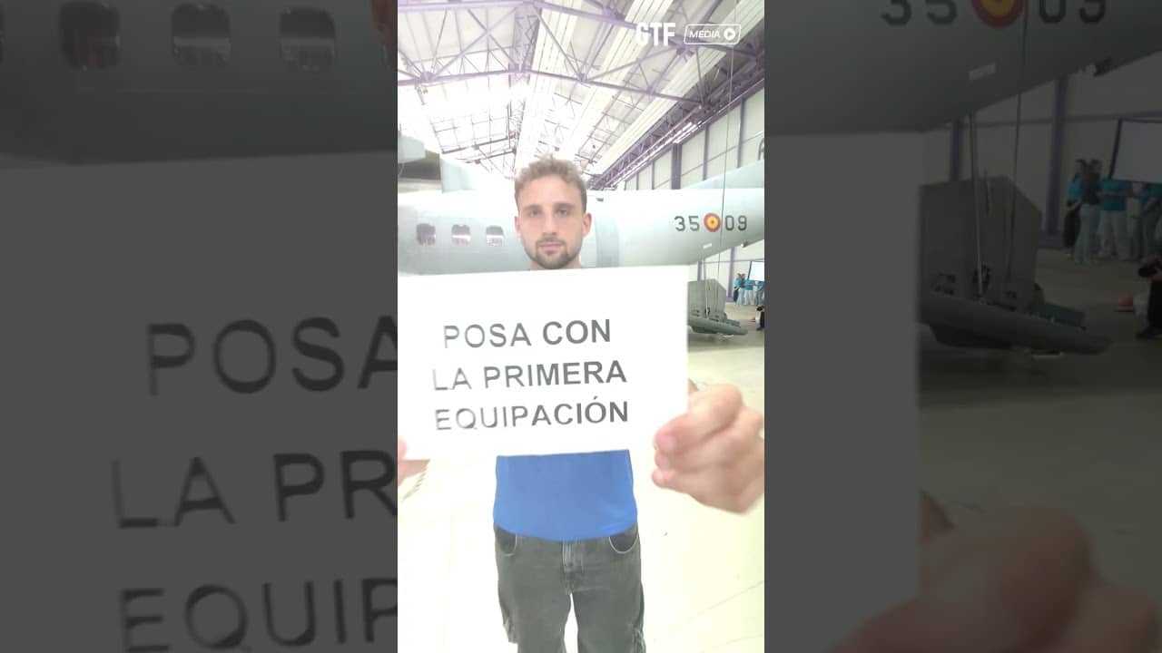 ¡Cómo le sienta la primera equipación al bueno de Boselli! 💙✨