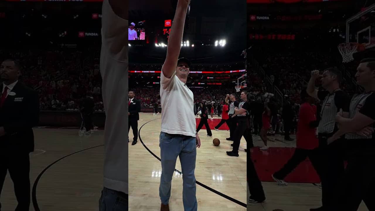 Welcome to Houston, Reed Blankenship 🤘 @HoustonTexans  #rockets