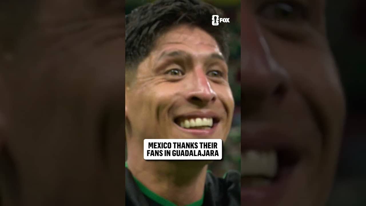 Mexico applaud the Guadalajara faithful after clinching the group 🇲🇽