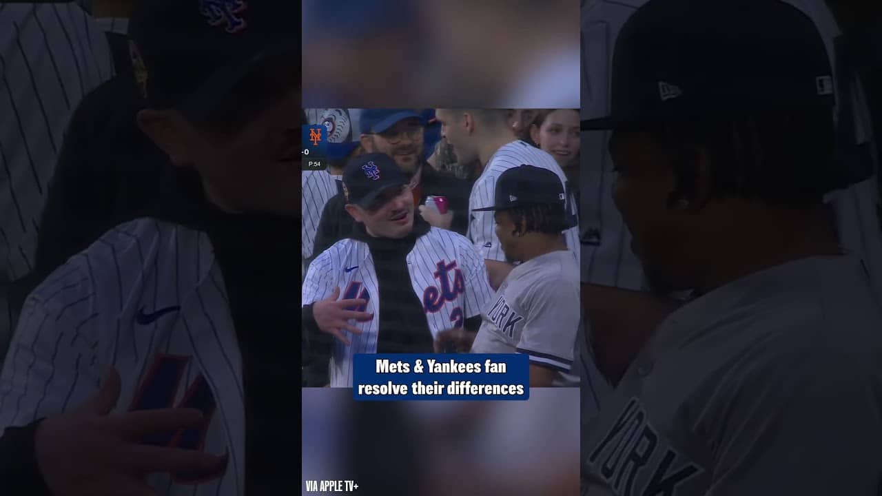 It's all love at Citi Field for the Subway Series 🤝