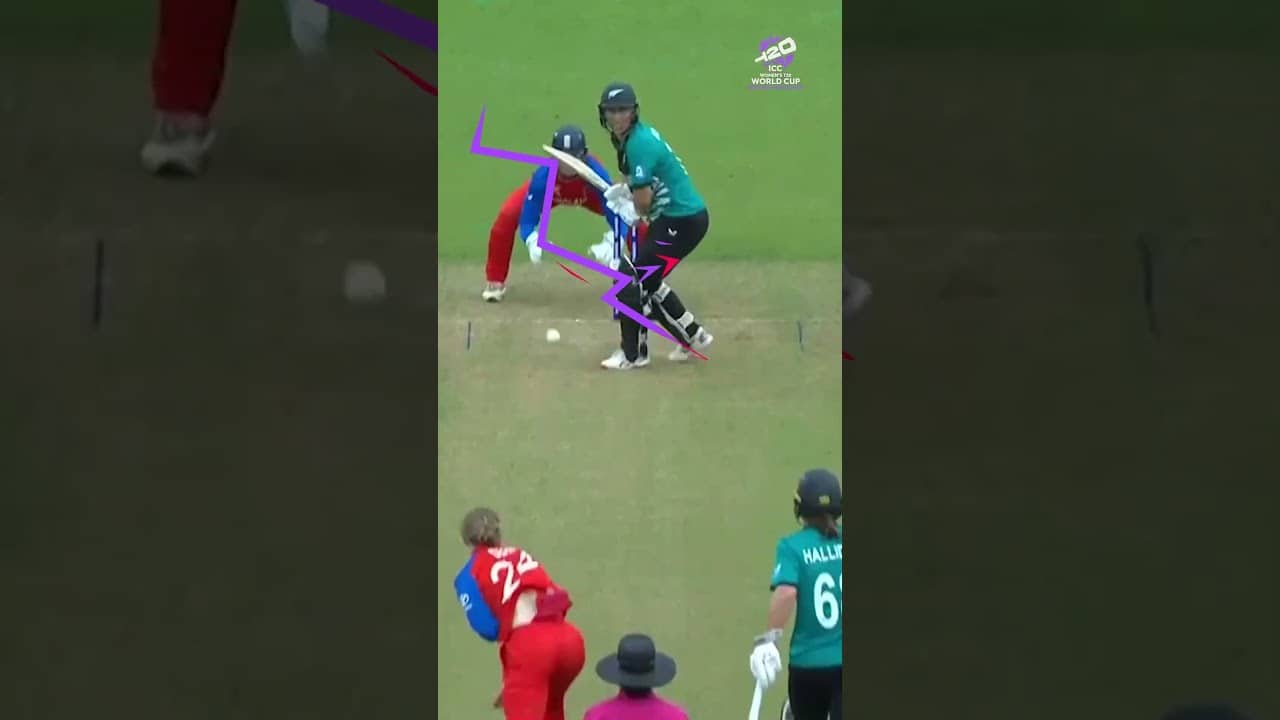 Some unbelievable @budweiserIndia Smooth Sixes during yesterday's fixtures at the #T20WorldCup 😮‍💨