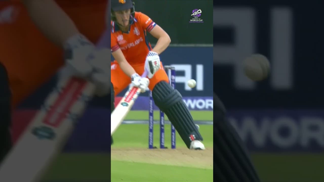 Netherlands skipper Babette de Leede goes inventive 👏 #T20WorldCup