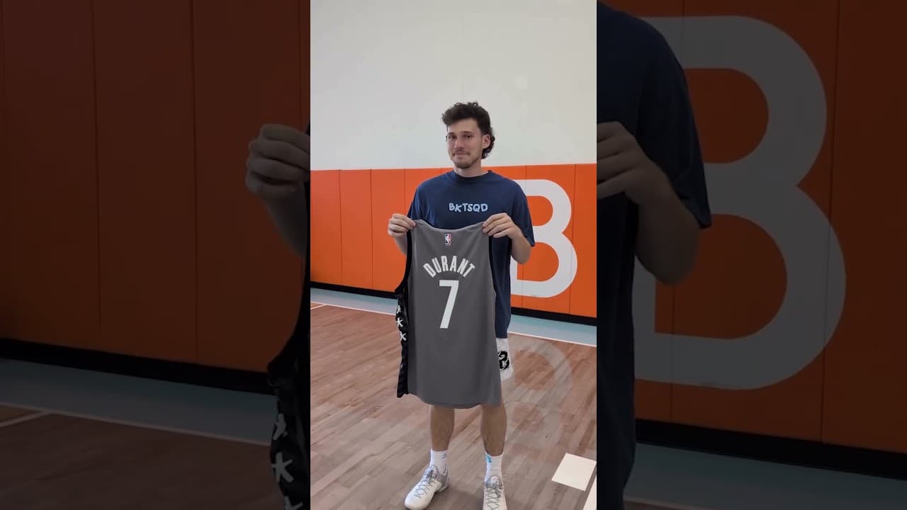 Roll the ball, Meet the player!