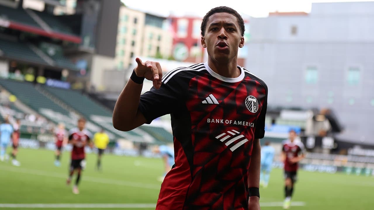 GOAL | Colin Griffith rips a laser for T2 against MNUFC2