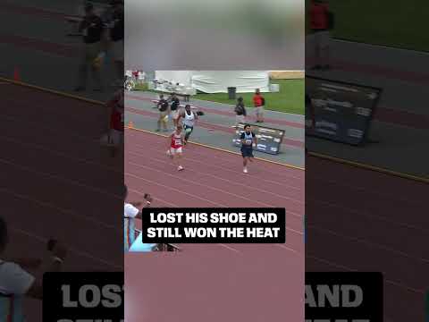 When you’re too fast even your shoes can’t keep up 😮‍💨