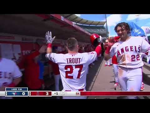 Mike Trout drills his 8th homer of the season!! (1st at Angels Stadium!! 😇)