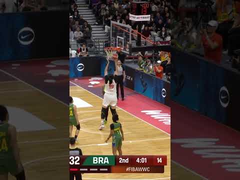 China’s twin towers combo is a cheat code 🤯🇨🇳 #FIBAWWC