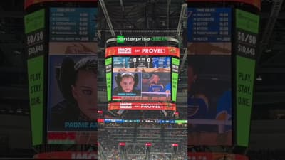 CRAZY Star Wars Lookalikes during Blues game 🤣