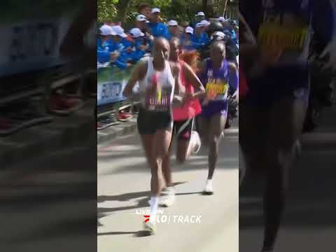 Women Currently On World Record Pace in London!