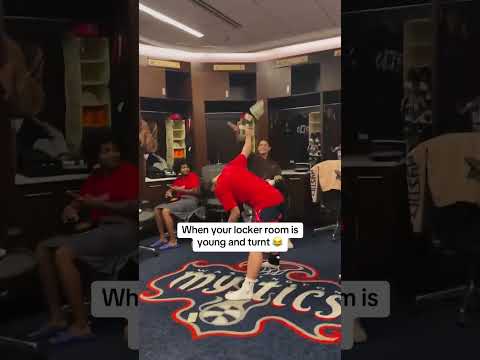 The Mystics rookies are having a time 🤣 (via @cotiemcmahon/TT)