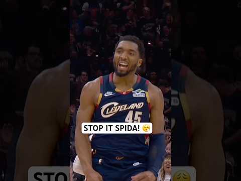 Donovan Mitchell is shooting a rock in the ocean in the 2nd half 🔥
