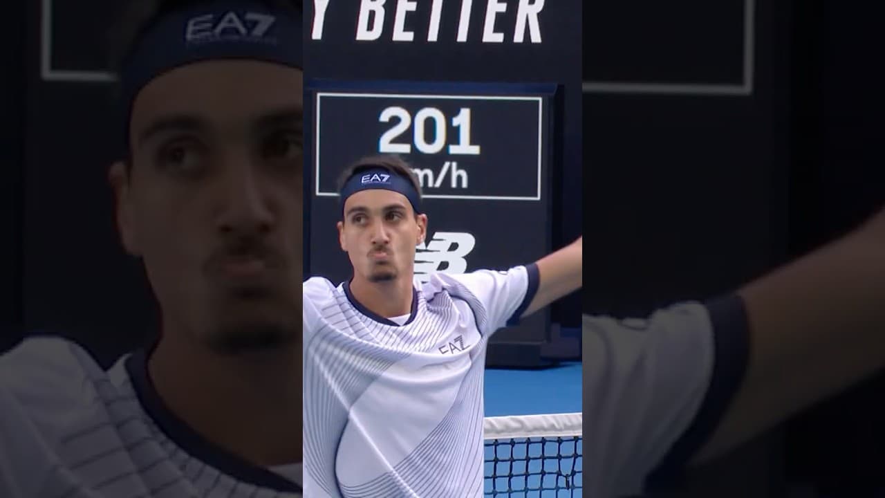 HOW DID HE WIN THIS POINT!?! 🤯