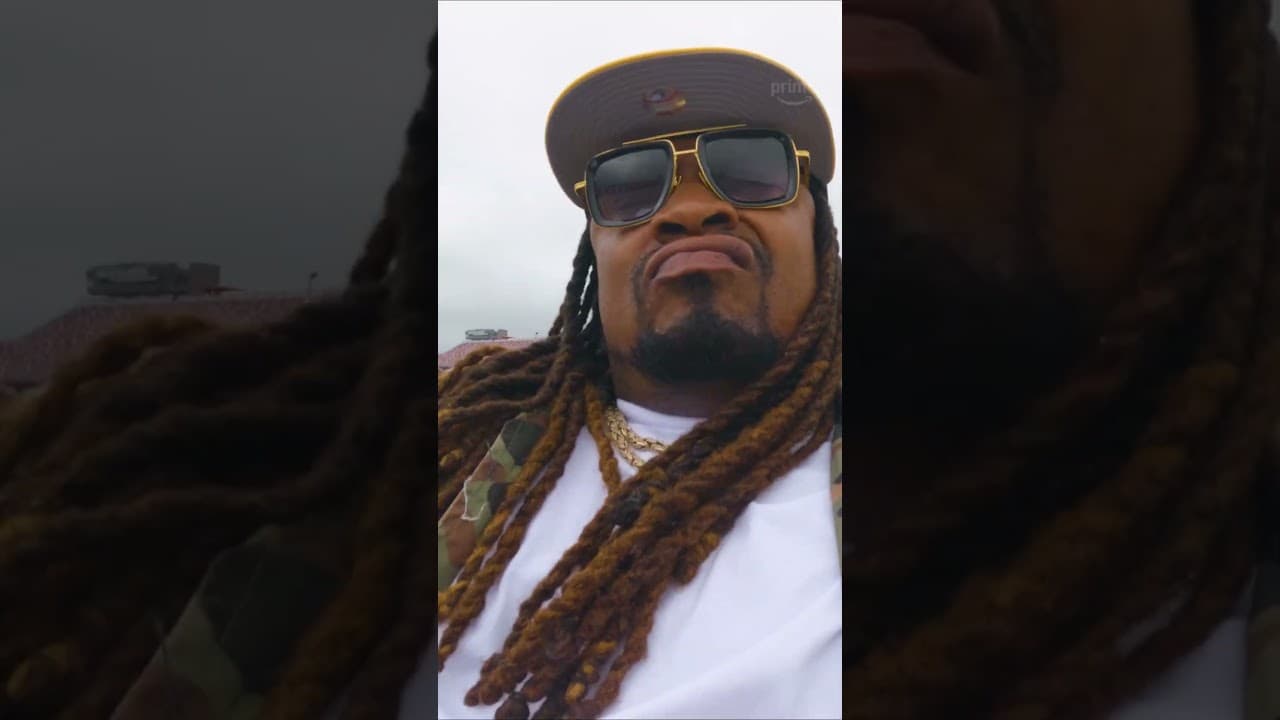 Marshawn Lynch at the track is a recipe for speed 🔥