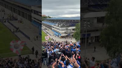 𝐋𝐚 𝐦𝐚𝐫𝐞𝐚 𝐚𝐥𝐛𝐢𝐚𝐳𝐮𝐥 𝐬𝐞 𝐡𝐢𝐳𝐨 𝐬𝐞𝐧𝐭𝐢𝐫 𝐞𝐧 𝐎𝐯𝐢𝐞𝐝𝐨... ⚪️🔵 #RealOviedoAlavés