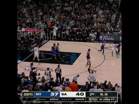 The Knicks cut into the Spurs' lead before halftime of Game 5 👀
