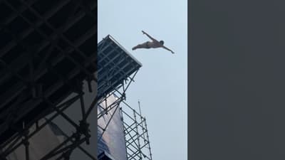 The raining men and women are back! 👀 #highdiving #air #worldaquatics #worldcup
