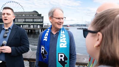 Interview: Brian Schmetzer on attending the World Cup matches as a fan in Seattle