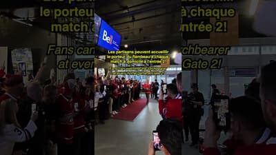 How to be part of the torchbearers tradition at the Bell Centre #Habs #Shorts